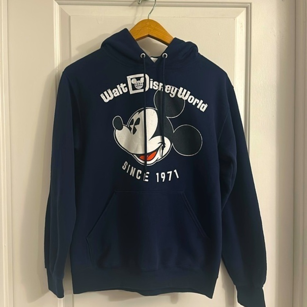 Mickey Mouse‎ Pullover Hoodie for Adults – Walt Disney World

Size Small